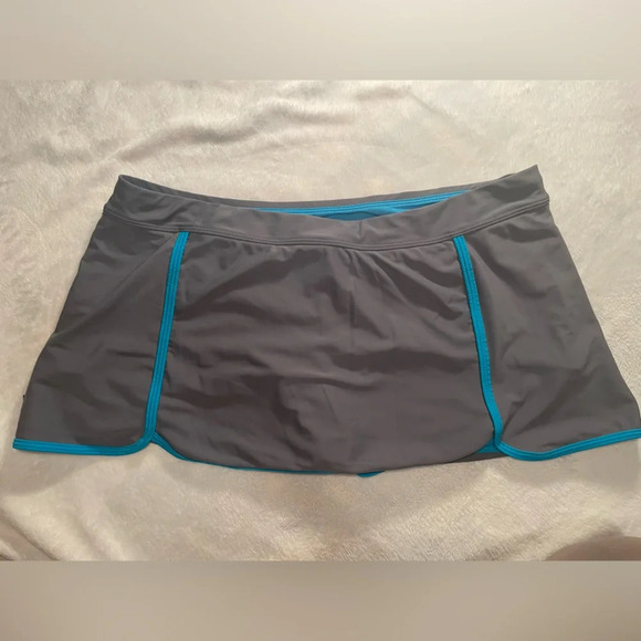 Women’s Free Country Skort -Turquoise/Gray size L - Picture 1 of 6